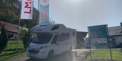 Caravandealer - Baden-Württemberg - Wohnmobile Röder ADRIA Coral XL 660 SL