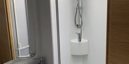 Caravandealer - Baden-Württemberg - Wohnmobile Röder ADRIA Coral XL 660 SL