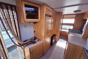 Caravan-Verkauf:   Knaus Azur 590 TKM    