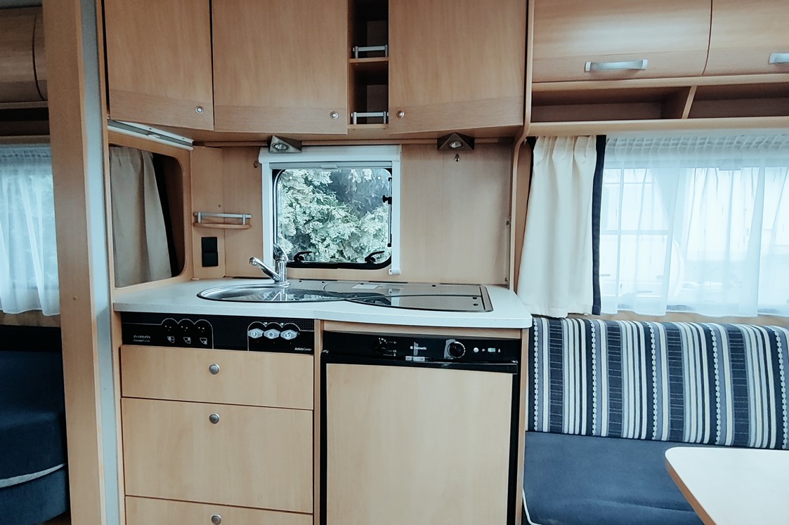 Caravan-Verkauf:  Dethleffs Camper 520 V       