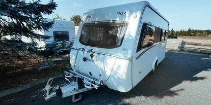 Caravan dealer - Hymer Eriba Nova 470  