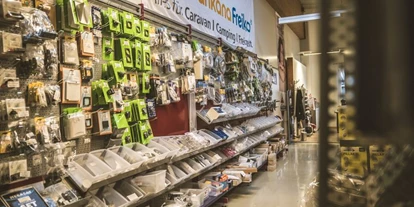 Wohnwagenhändler - Markenvertretung: Bürstner - 280 m² Shop - A.M.C. Strohmeier