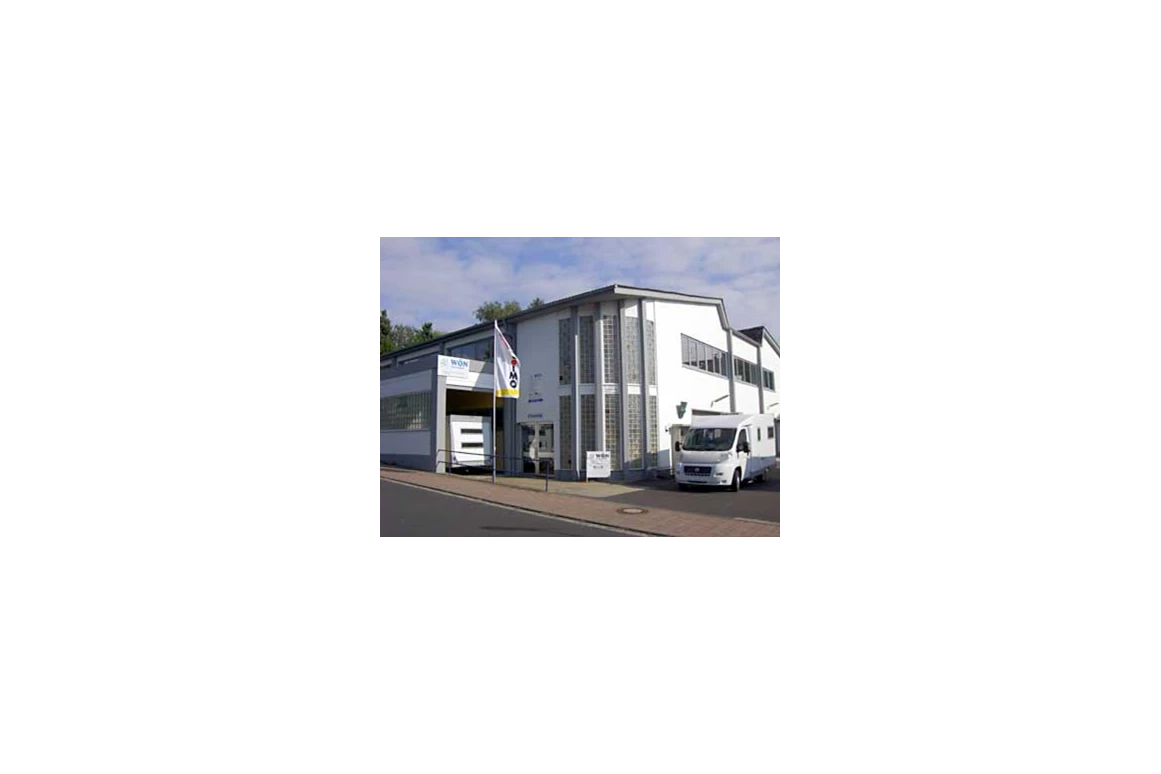 Wohnmobilhändler: Firmengebäude - WÖN-Caravaning GmbH & Co. KG