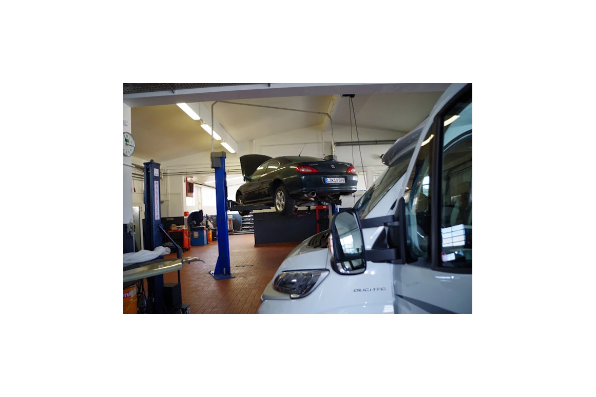 Wohnmobilhändler: Marnet Freizeitmobile und Immobilien GmbH // Gude Camper®