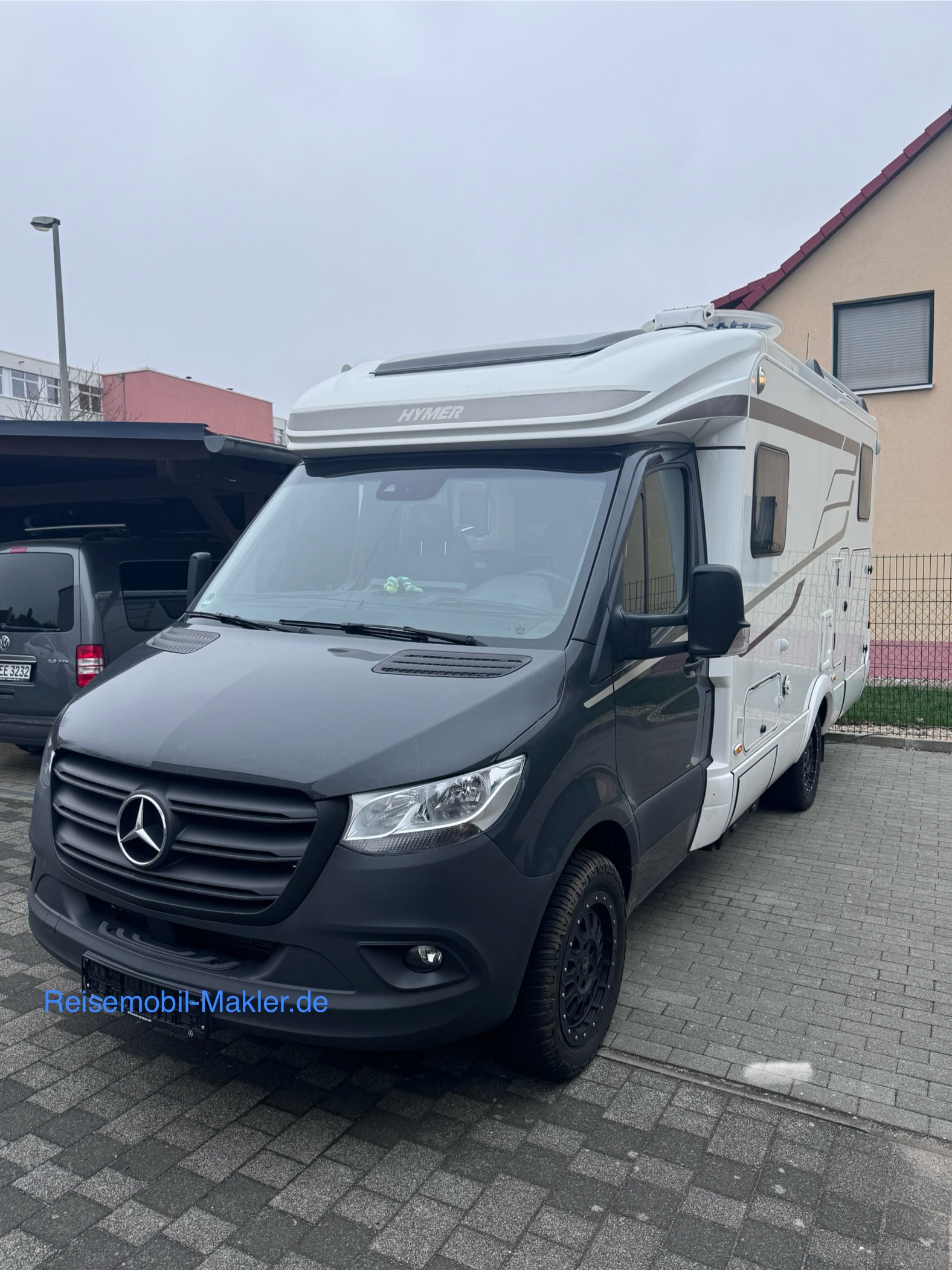 Wohnmobilhändler: Bestandsfahrzeug - Reisemobil-Makler.de GmbH