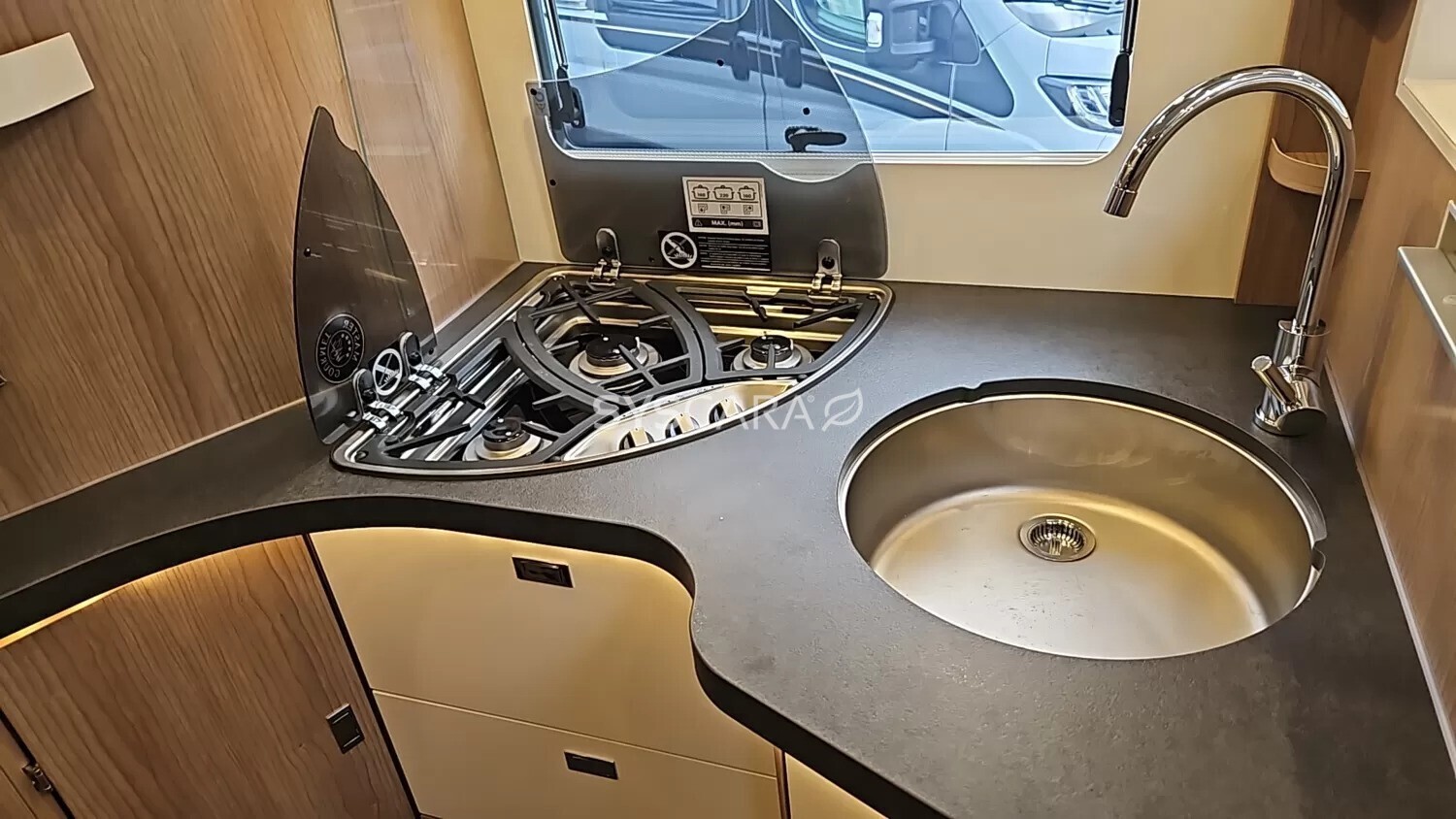 Wohnmobilhändler: Reisemobil-Makler.de GmbH