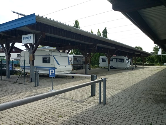 Wohnmobilhändler: Gelände - Dominik Spitzer