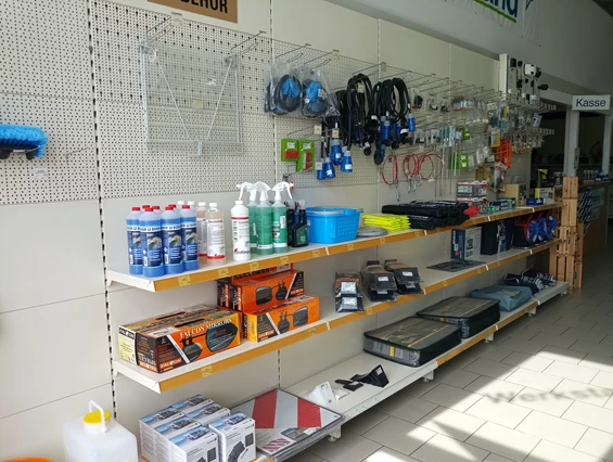 Wohnmobilhändler: Innenräume Shop - Dominik Spitzer