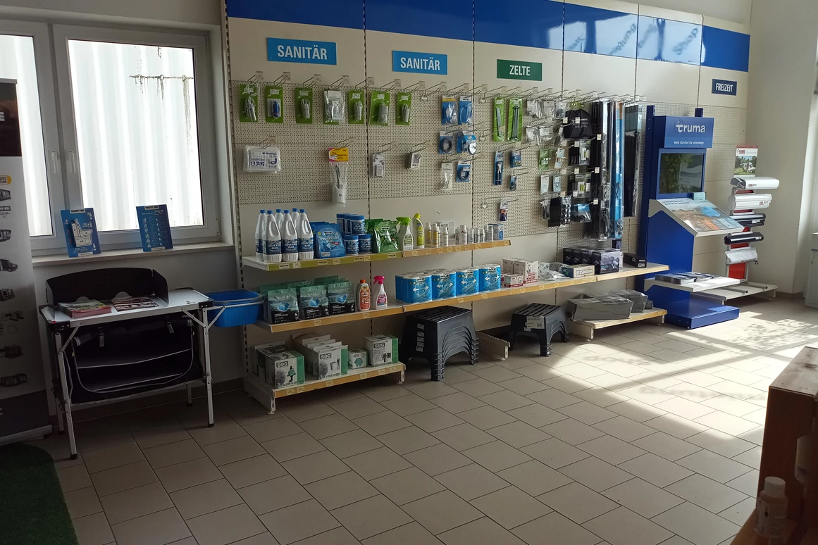 Wohnmobilhändler: Innenräume Shop - Dominik Spitzer