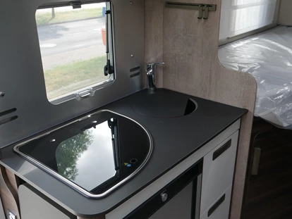 Caravan dealer - Thüringen Süd - Freizeitfahrzeuge-Teichmann LAIKA Ecovip L 2009 Automatik Neufahrzeug sofort verfügbar