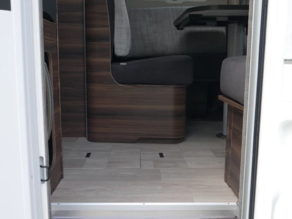 Caravan dealer - Thüringen Süd - Freizeitfahrzeuge-Teichmann LAIKA Ecovip L 2009 Automatik Neufahrzeug sofort verfügbar