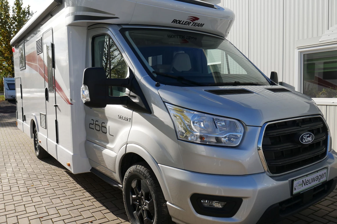 Wohnmobil-Verkauf: Wohnmobil Roller Team Kronos 266 TL mit Hubbett Neufahrzeug Automatik sofort verfügbar
