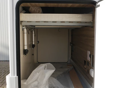 Caravan dealer - Thüringen Süd - Freizeitfahrzeuge-Teichmann Wohnmobil Roller Team Kronos 266 TL mit Hubbett Neufahrzeug Automatik sofort verfügbar