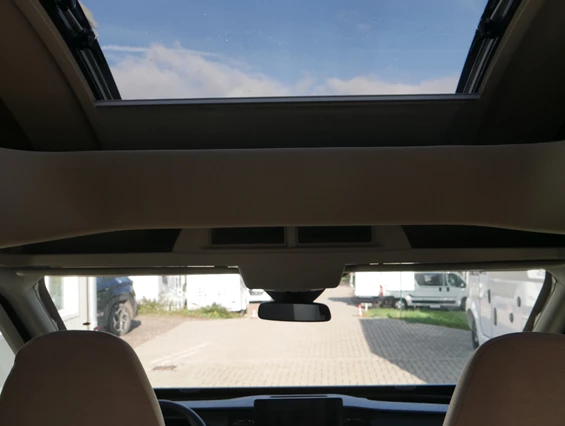 Wohnmobil-Verkauf: Wohnmobil Roller Team Kronos 266 TL mit Hubbett Neufahrzeug Automatik sofort verfügbar
