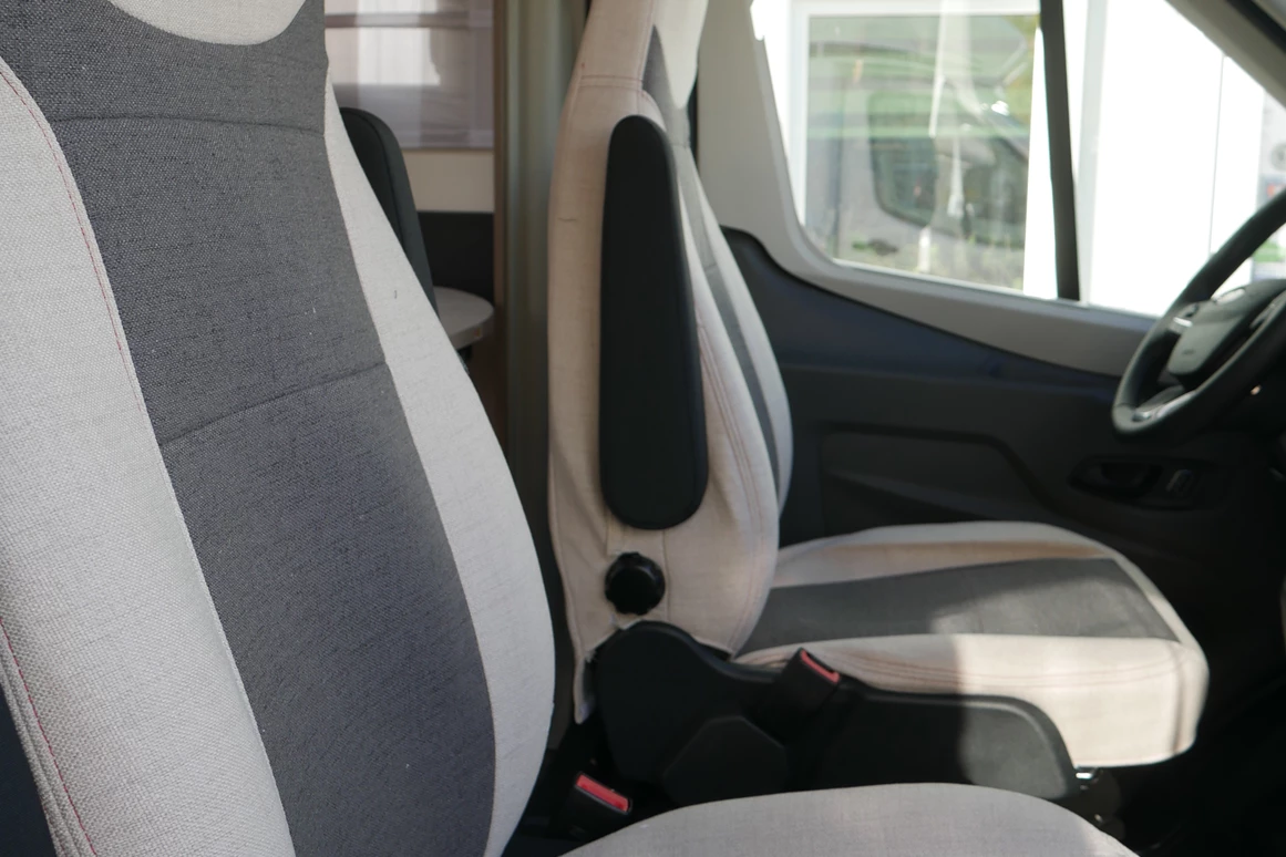 Wohnmobil-Verkauf: Wohnmobil Roller Team Kronos 266 TL mit Hubbett Neufahrzeug Automatik sofort verfügbar