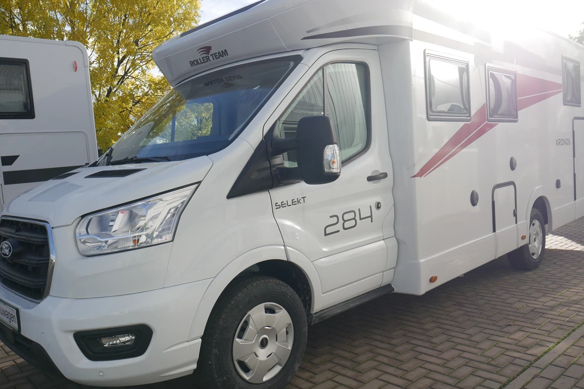 Wohnmobil-Verkauf: Wohnmobil Roller Team Kronos 284 TL mit Hubbett Neufahrzeug Automatik sofort verfügbar