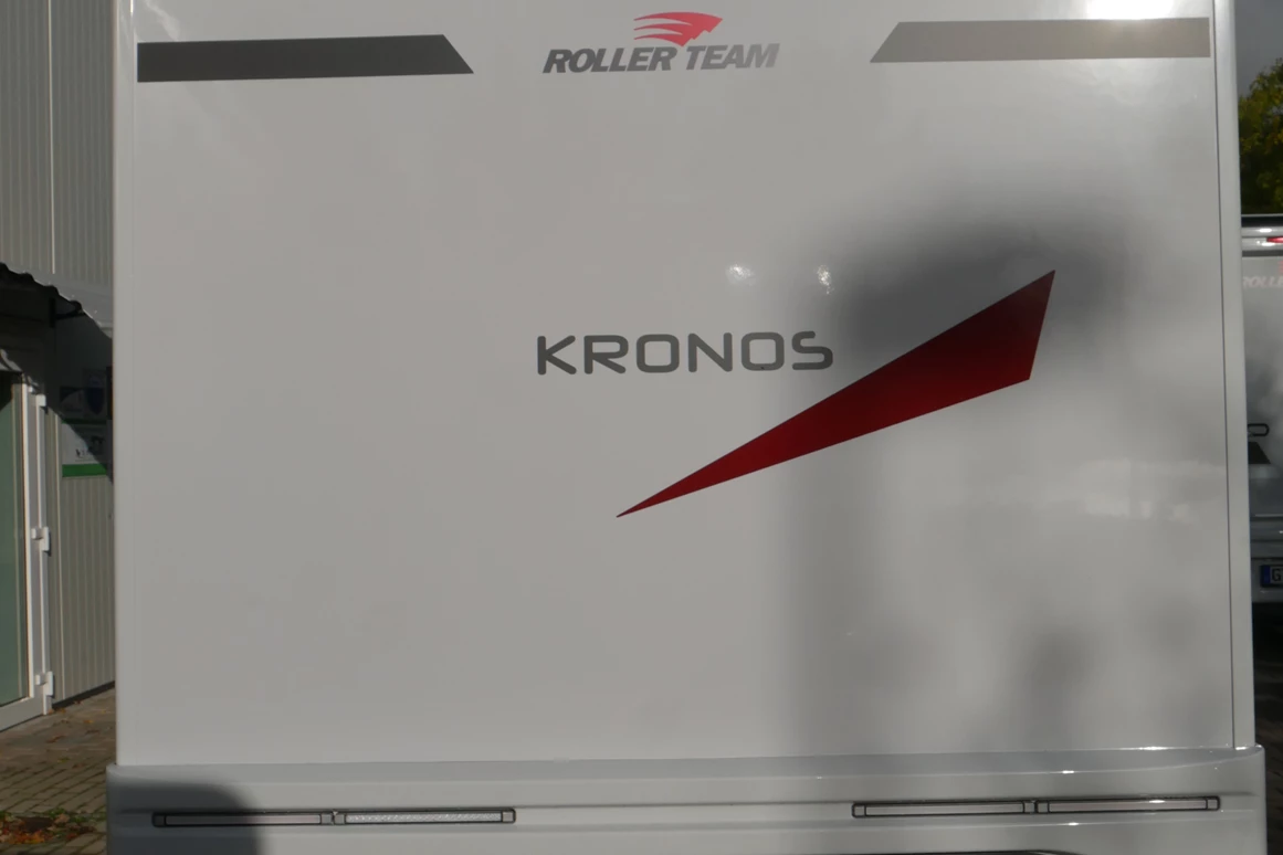 Wohnmobil-Verkauf: Wohnmobil Roller Team Kronos 284 TL mit Hubbett Neufahrzeug Automatik sofort verfügbar