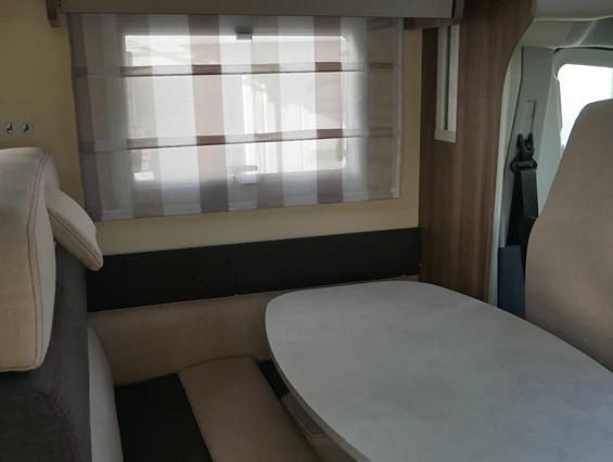 Wohnmobil-Verkauf: Wohnmobil Roller Team Kronos 284 TL mit Hubbett Neufahrzeug Automatik sofort verfügbar