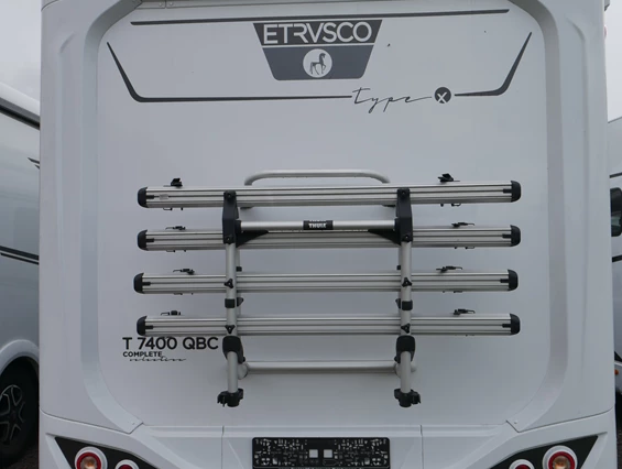 Wohnmobil-Verkauf: Wohnmobil Etrusco T 7400 QBC -Queensbett- Automatik 180 PS, Hubbett Gebrauchtfahrzeug