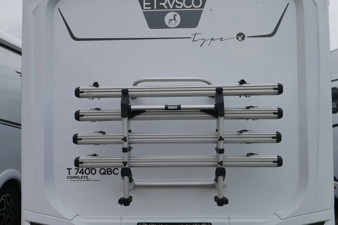 Wohnmobil-Verkauf: Wohnmobil Etrusco T 7400 QBC -Queensbett- Automatik 180 PS, Hubbett Gebrauchtfahrzeug