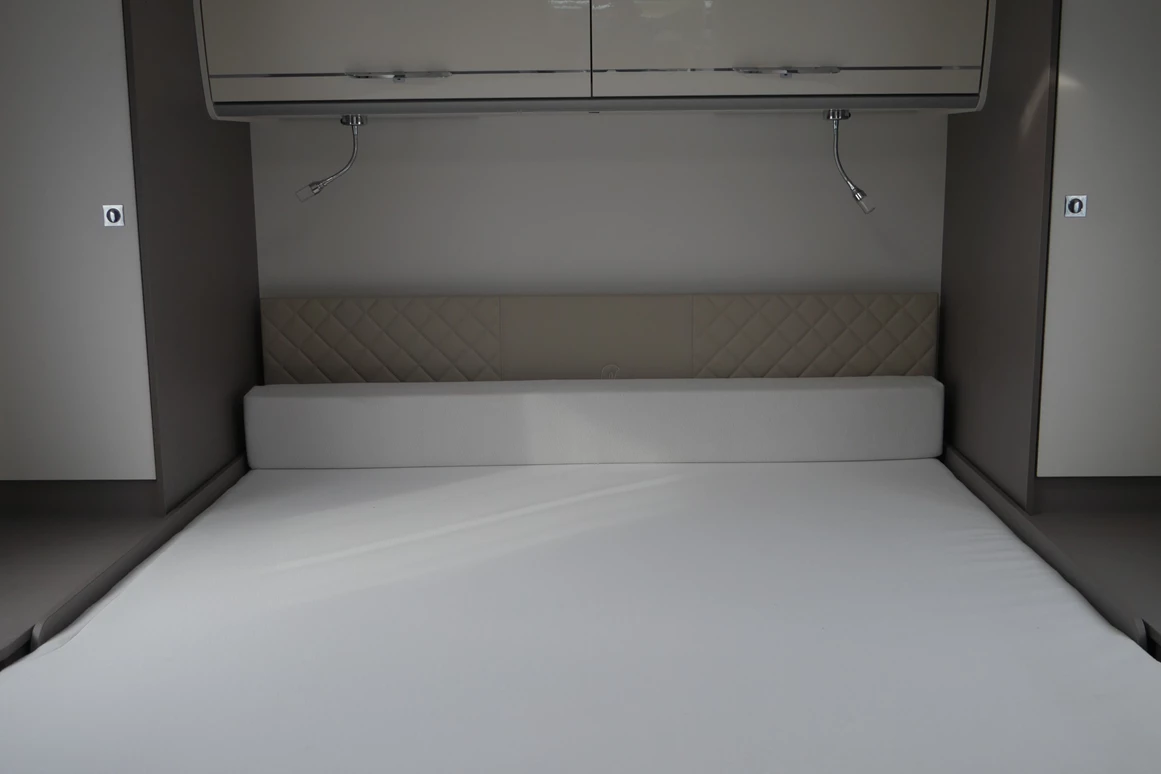 Wohnmobil-Verkauf: Wohnmobil Etrusco T 7400 QBC -Queensbett- Automatik 180 PS, Hubbett Gebrauchtfahrzeug