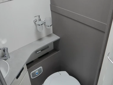 Wohnmobil-Verkauf: Wohnmobil Etrusco T 7400 QBC -Queensbett- Automatik 180 PS, Hubbett Gebrauchtfahrzeug