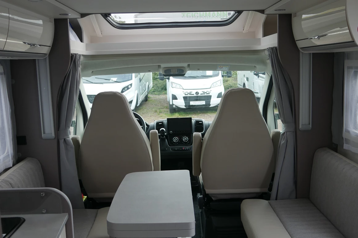 Wohnmobil-Verkauf: Wohnmobil Etrusco T 7400 QBC -Queensbett- Automatik 180 PS, Hubbett Gebrauchtfahrzeug