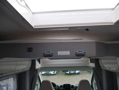 Wohnmobil-Verkauf: Wohnmobil Etrusco T 7400 QBC -Queensbett- Automatik 180 PS, Hubbett Gebrauchtfahrzeug