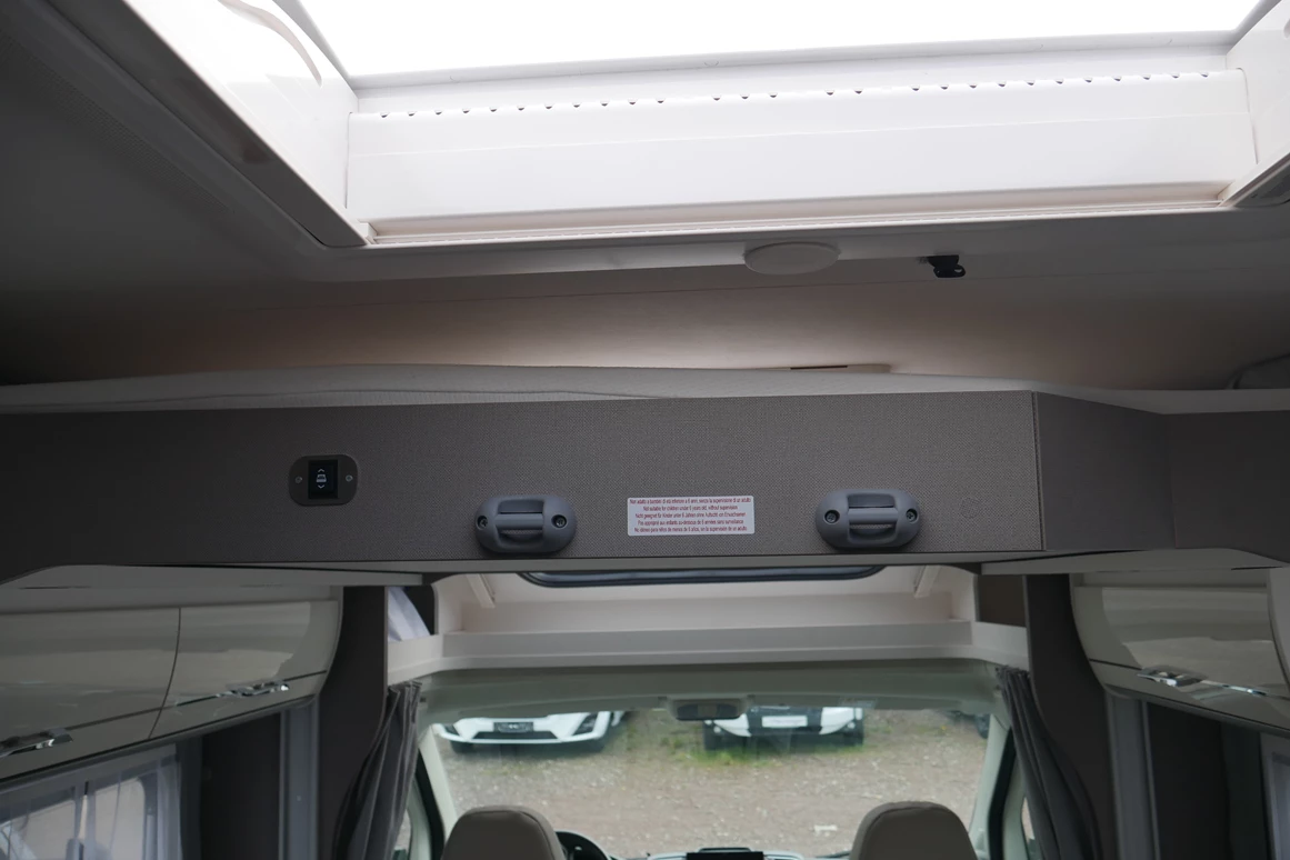 Wohnmobil-Verkauf: Wohnmobil Etrusco T 7400 QBC -Queensbett- Automatik 180 PS, Hubbett Gebrauchtfahrzeug