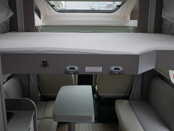 Wohnmobil-Verkauf: Wohnmobil Etrusco T 7400 QBC -Queensbett- Automatik 180 PS, Hubbett Gebrauchtfahrzeug