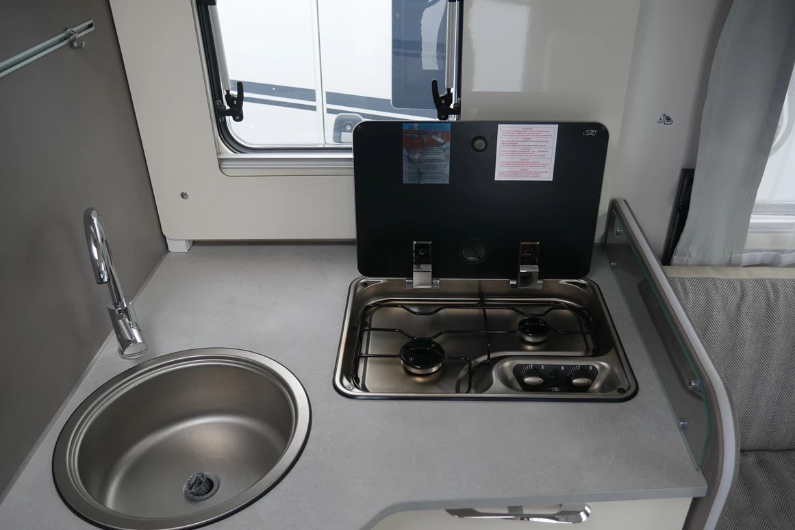 Wohnmobil-Verkauf: Wohnmobil Etrusco T 7400 QBC -Queensbett- Automatik 180 PS, Hubbett Gebrauchtfahrzeug
