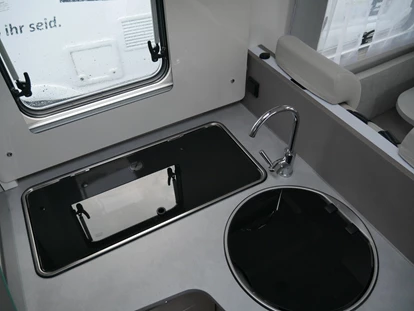 Caravan dealer - Thüringen Süd - Freizeitfahrzeuge-Teichmann Wohnmobil Etrusco T 7400 SB Automatik, Klima Aufbau, Sat-TV Gebrauchtfahrzeug