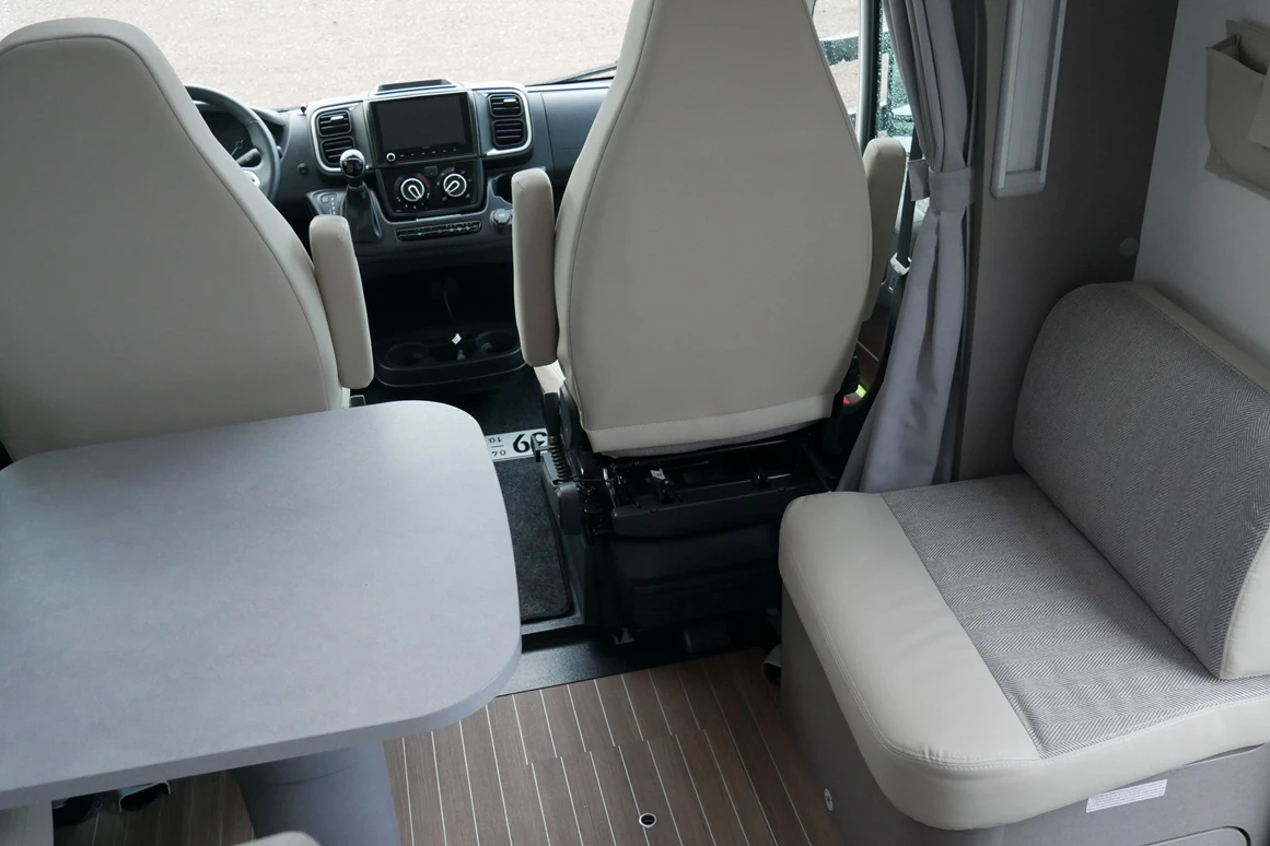 Wohnmobil-Verkauf: Wohnmobil Etrusco T 7400 SB Automatik, Klima Aufbau, Sat-TV Gebrauchtfahrzeug