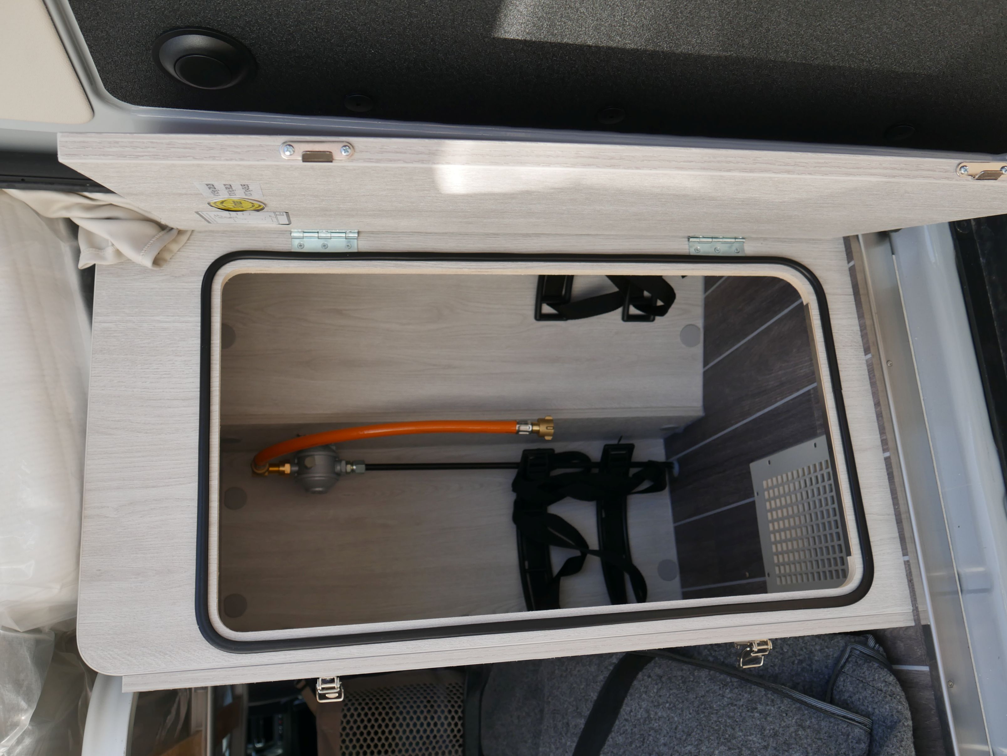 Wohnmobil-Verkauf: Wohnmobil/Kastenwagen Roller Team Livingstone Sport K2 Neufahrzeug Automatik sofort verfügbar