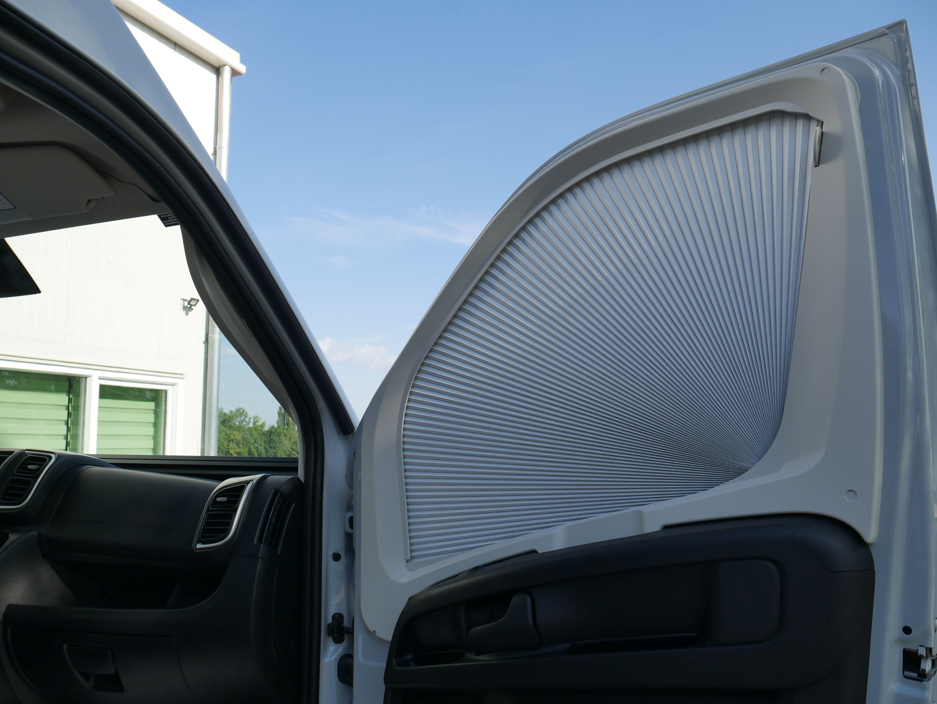 Wohnmobil-Verkauf: Wohnmobil/Kastenwagen Roller Team Livingstone Sport K2 Neufahrzeug Automatik sofort verfügbar