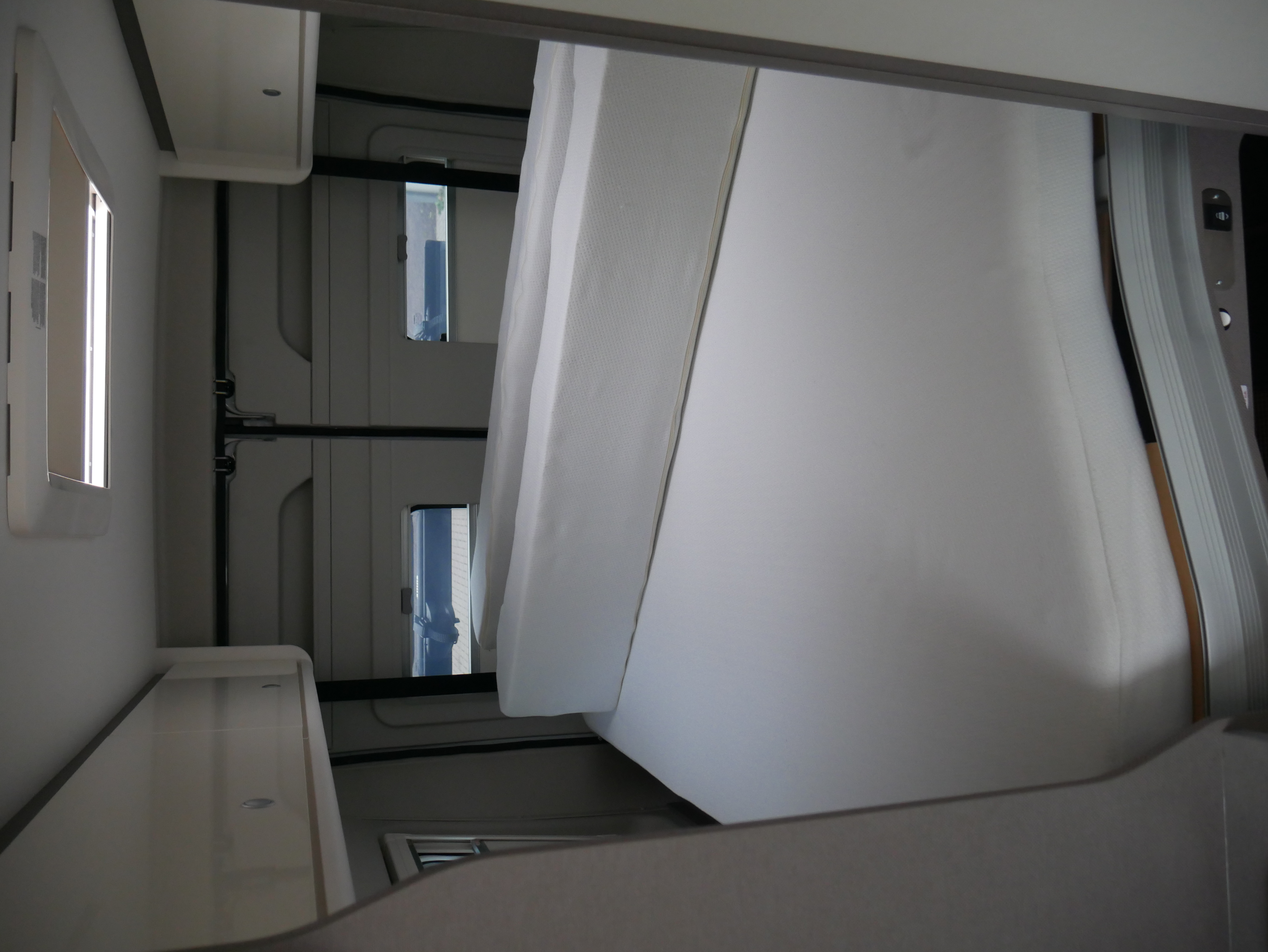 Wohnmobil-Verkauf: Wohnmobil/Kastenwagen ETRUSCO CV 640 PB mit höhenverstellbarem Bett im Heckbereich Gebrauchtfahrzeug sofort verfügbar