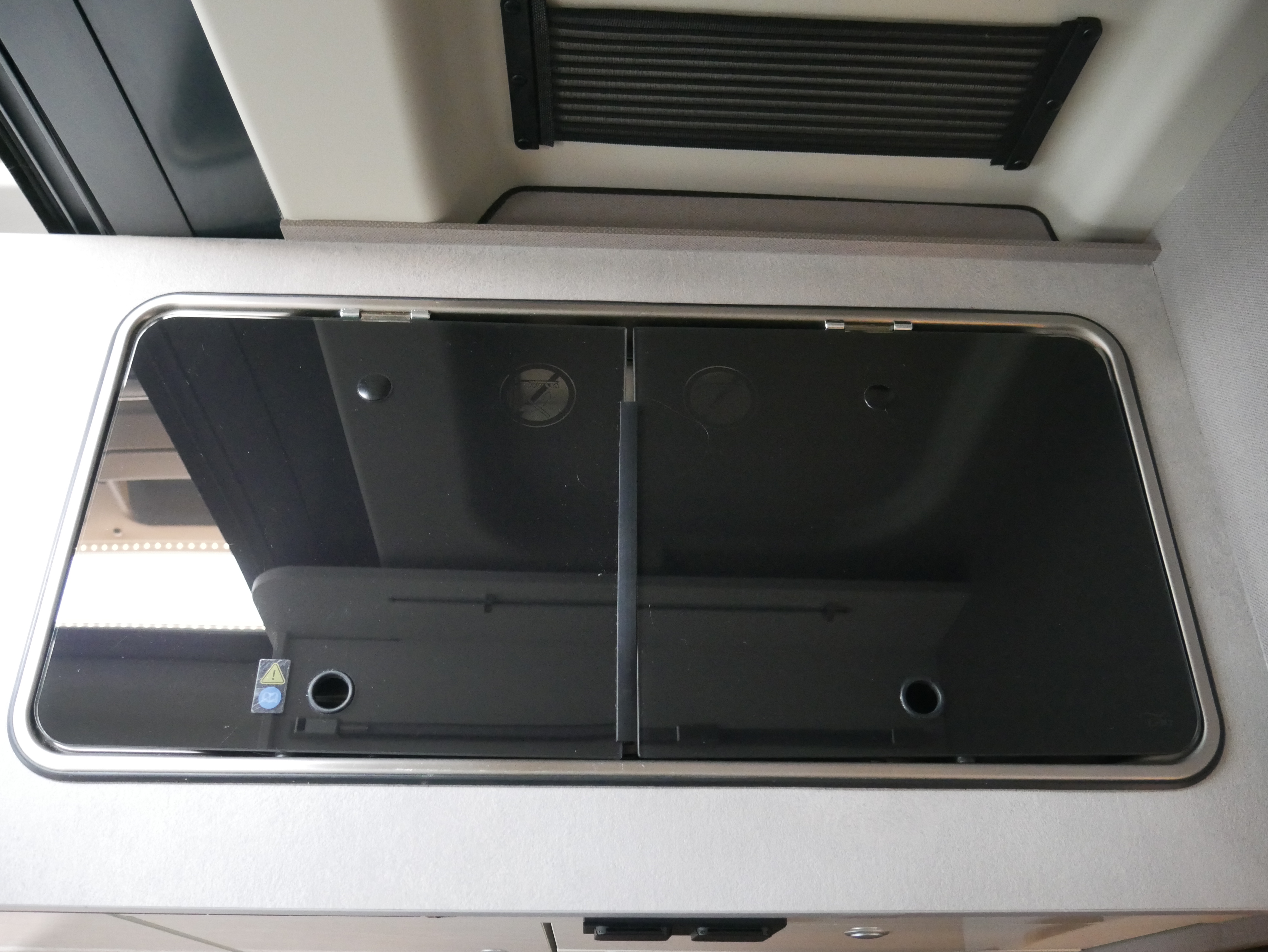 Wohnmobil-Verkauf: Wohnmobil/Kastenwagen ETRUSCO CV 640 PB mit höhenverstellbarem Bett im Heckbereich Gebrauchtfahrzeug sofort verfügbar