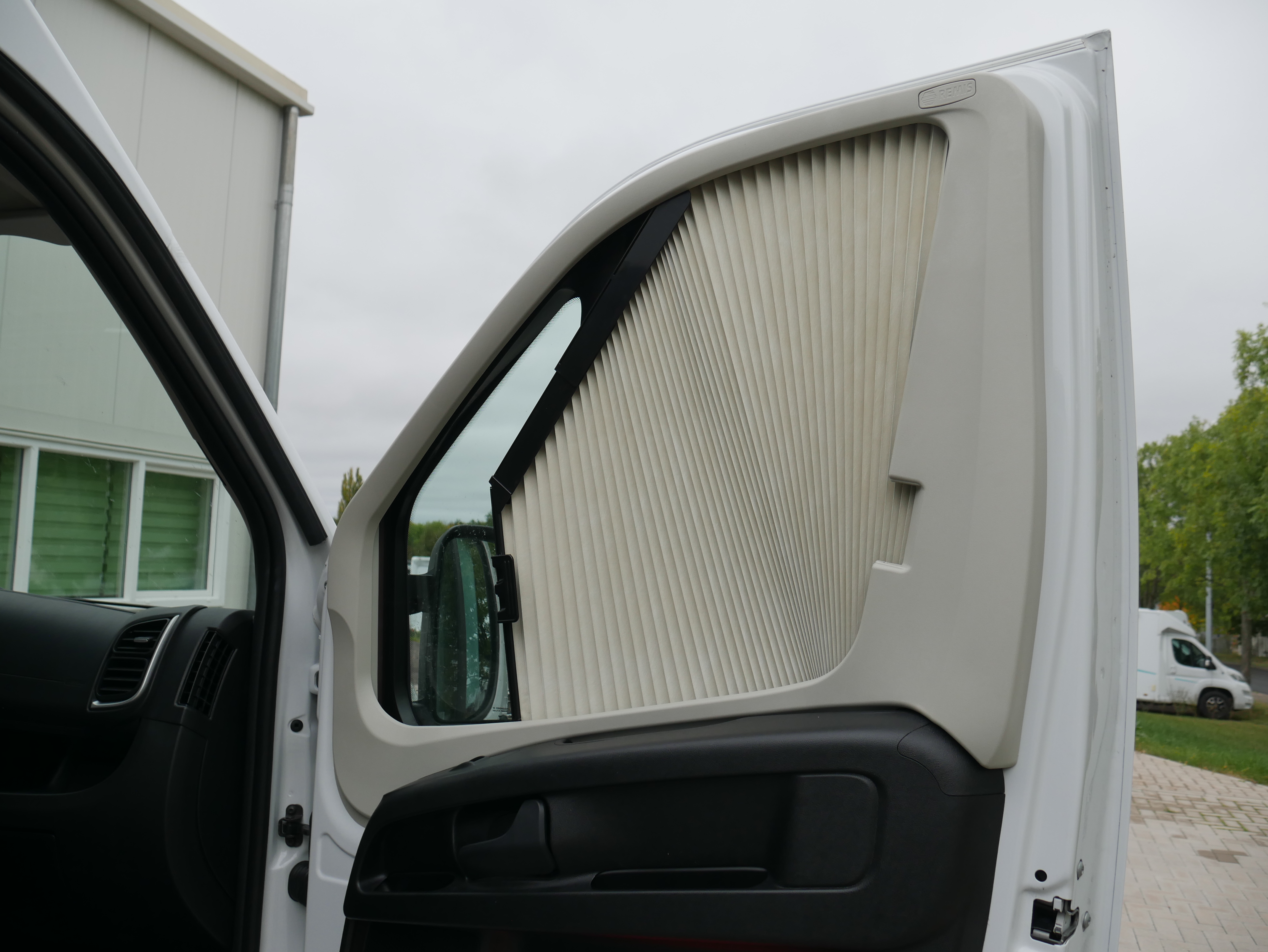 Wohnmobil-Verkauf: Wohnmobil/Kastenwagen ETRUSCO CV 640 PB mit höhenverstellbarem Bett im Heckbereich Gebrauchtfahrzeug sofort verfügbar