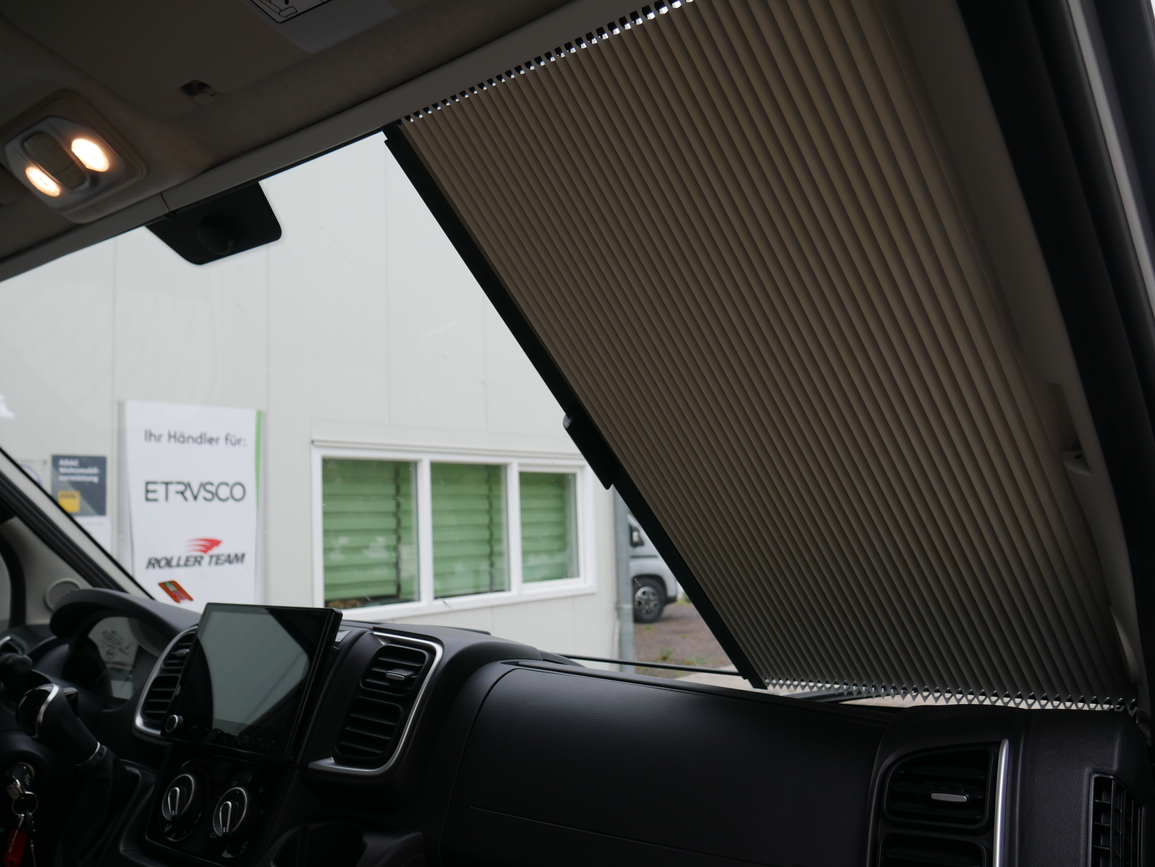 Wohnmobil-Verkauf: Wohnmobil/Kastenwagen ETRUSCO CV 640 PB mit höhenverstellbarem Bett im Heckbereich Gebrauchtfahrzeug sofort verfügbar