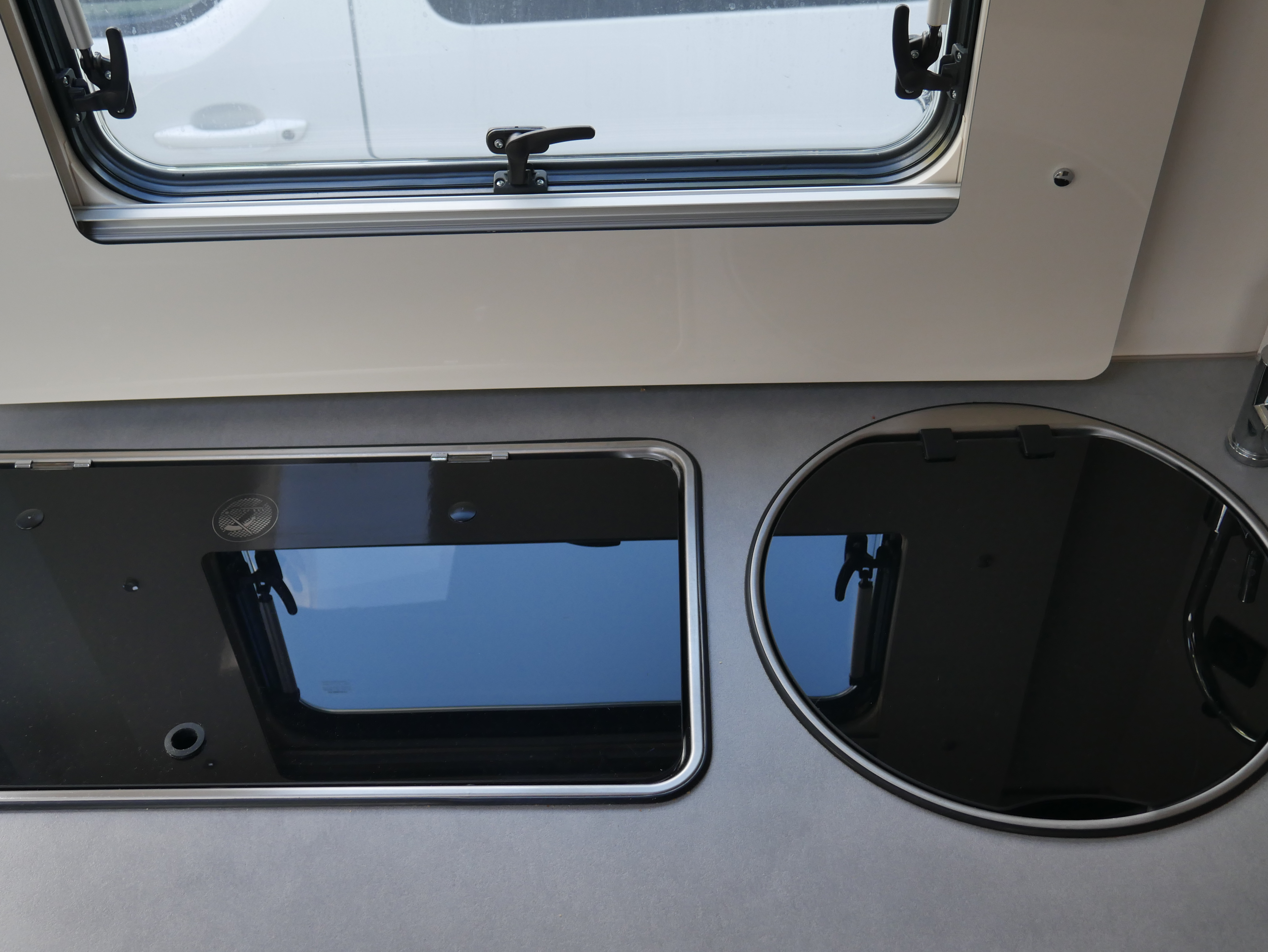 Wohnmobil-Verkauf: Wohnmobil ETRUSCO A 7300 DB Gebrauchtfahrzeug Sat-TV/ Markise/ Multimedia sofort verfügbar