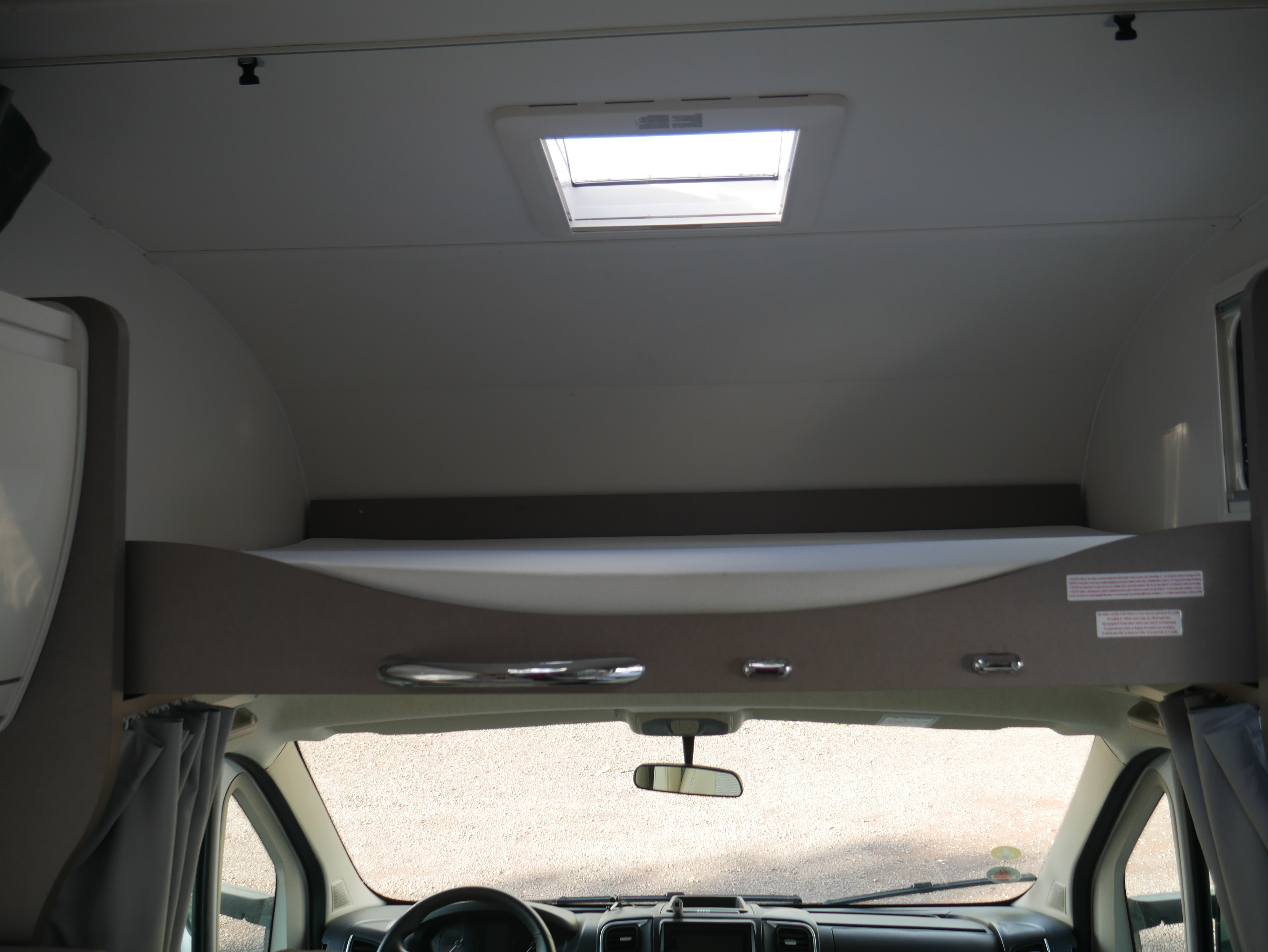 Wohnmobil-Verkauf: Wohnmobil ETRUSCO A 7300 DB Gebrauchtfahrzeug Sat-TV/ Markise/ Multimedia sofort verfügbar