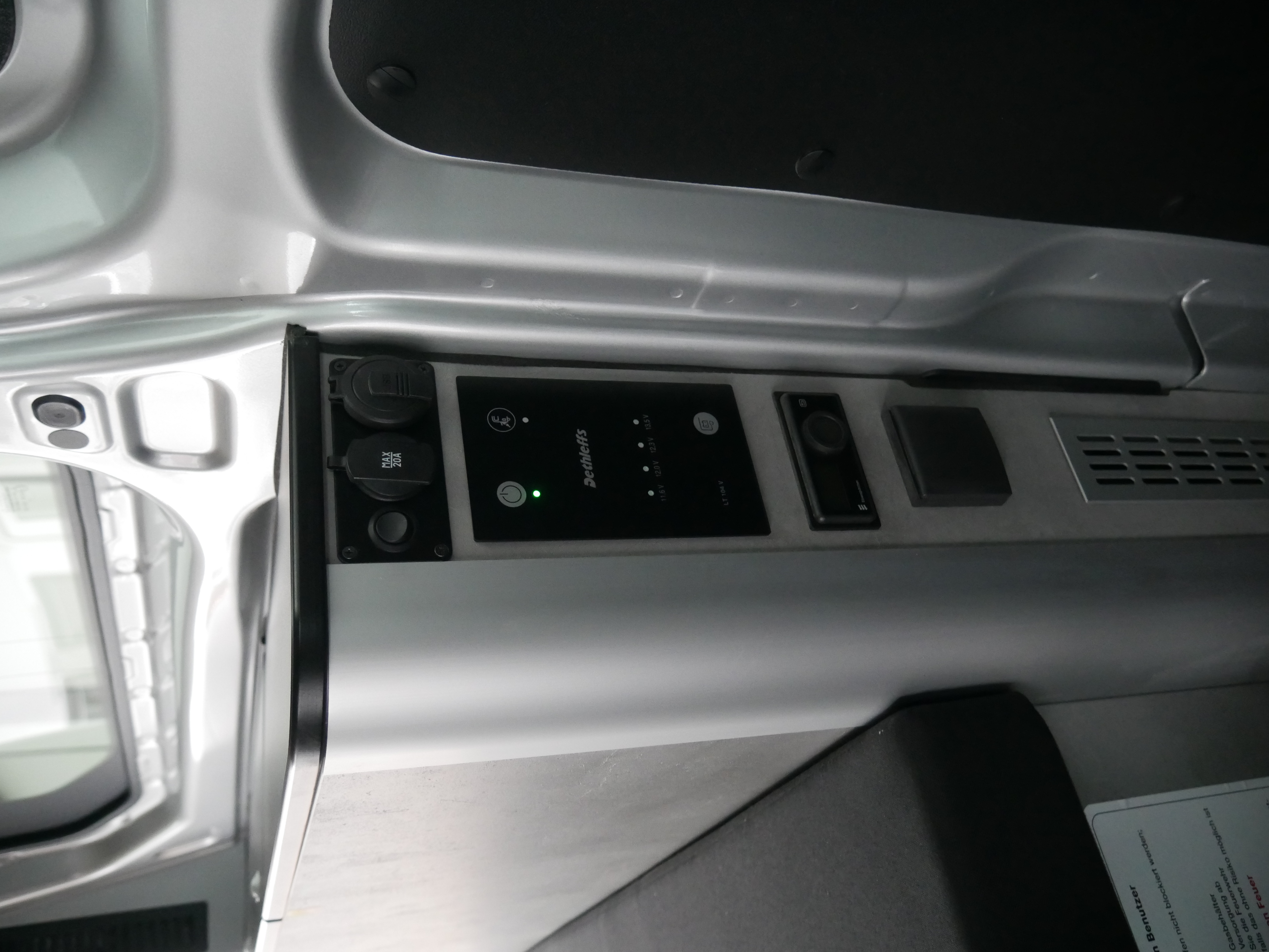 Wohnmobil-Verkauf: Dethleffs Globevan Camp Two !!TOP AUSSTATTUNG!! sofort verfügbar