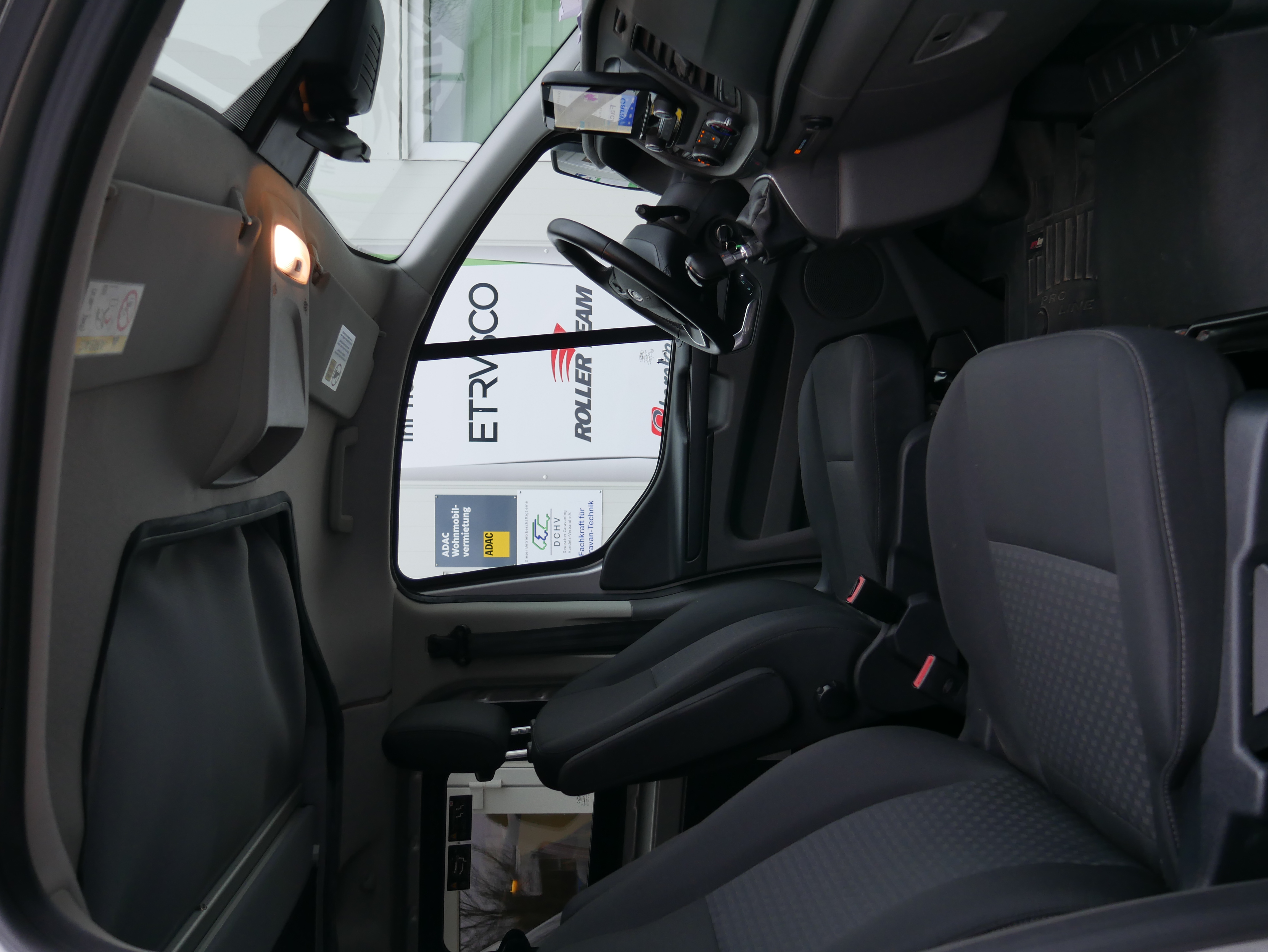 Wohnmobil-Verkauf: Dethleffs Globevan Camp Two !!TOP AUSSTATTUNG!! sofort verfügbar