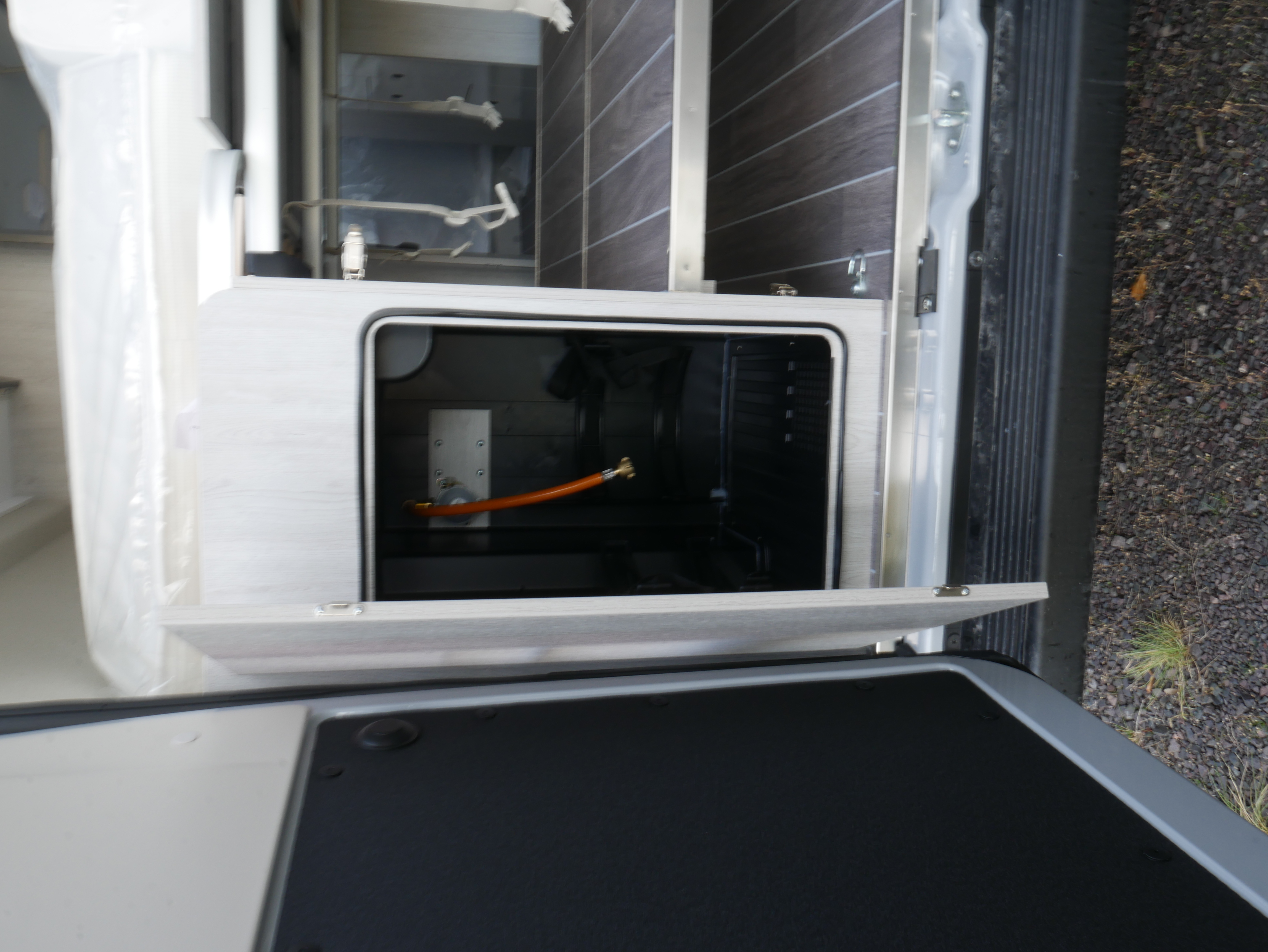 Wohnmobil-Verkauf: Wohnmobil/Kastenwagen Roller Team Livingstone Duo Go M+S Reifen Alpine Neufahrzeug sofort verfügbar