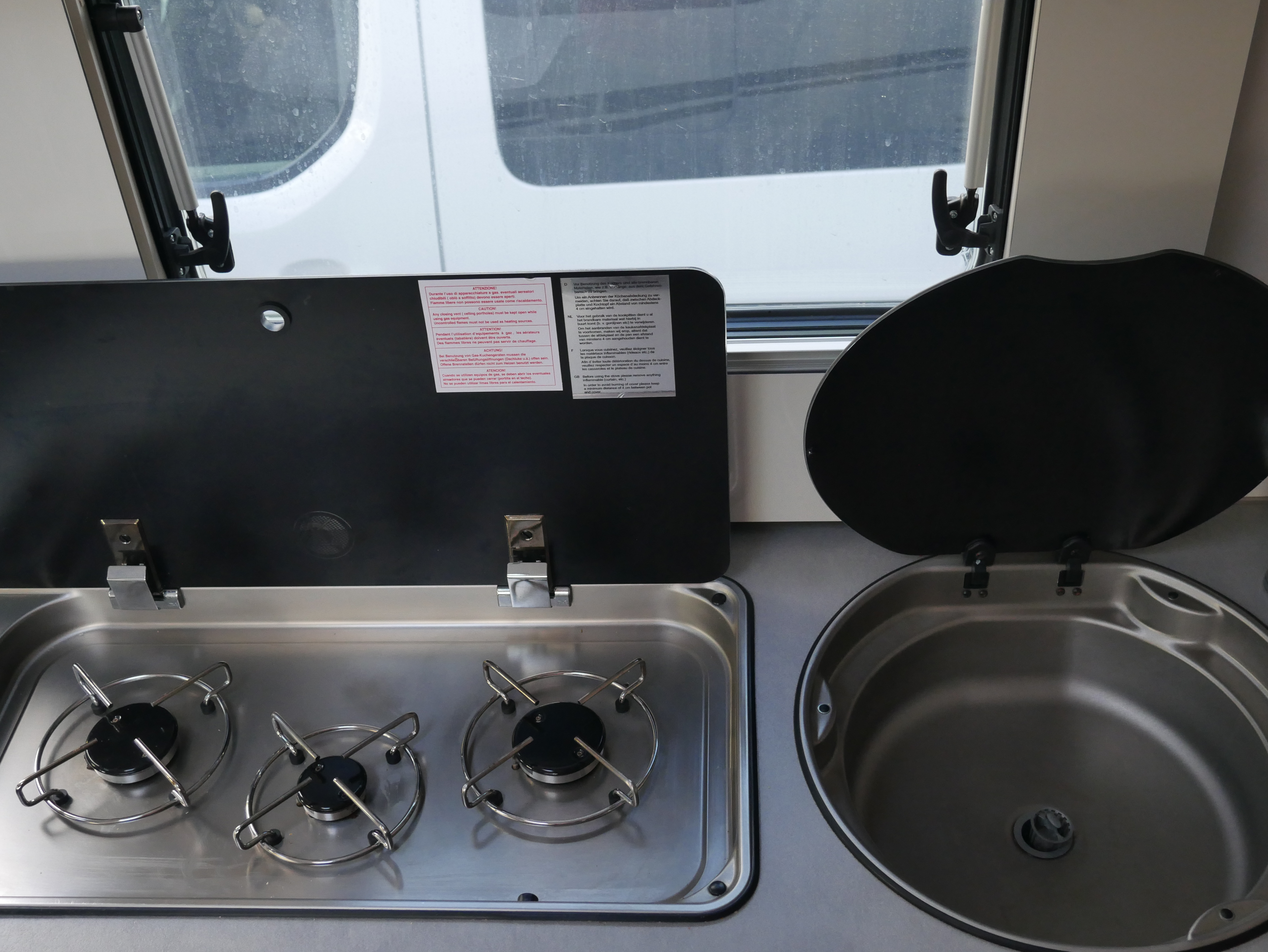 Wohnmobil-Verkauf: Wohnmobil ETRUSCO A 7300 DB Gebrauchtfahrzeug Sat-TV/ Markise/ Multimedia sofort verfügbar