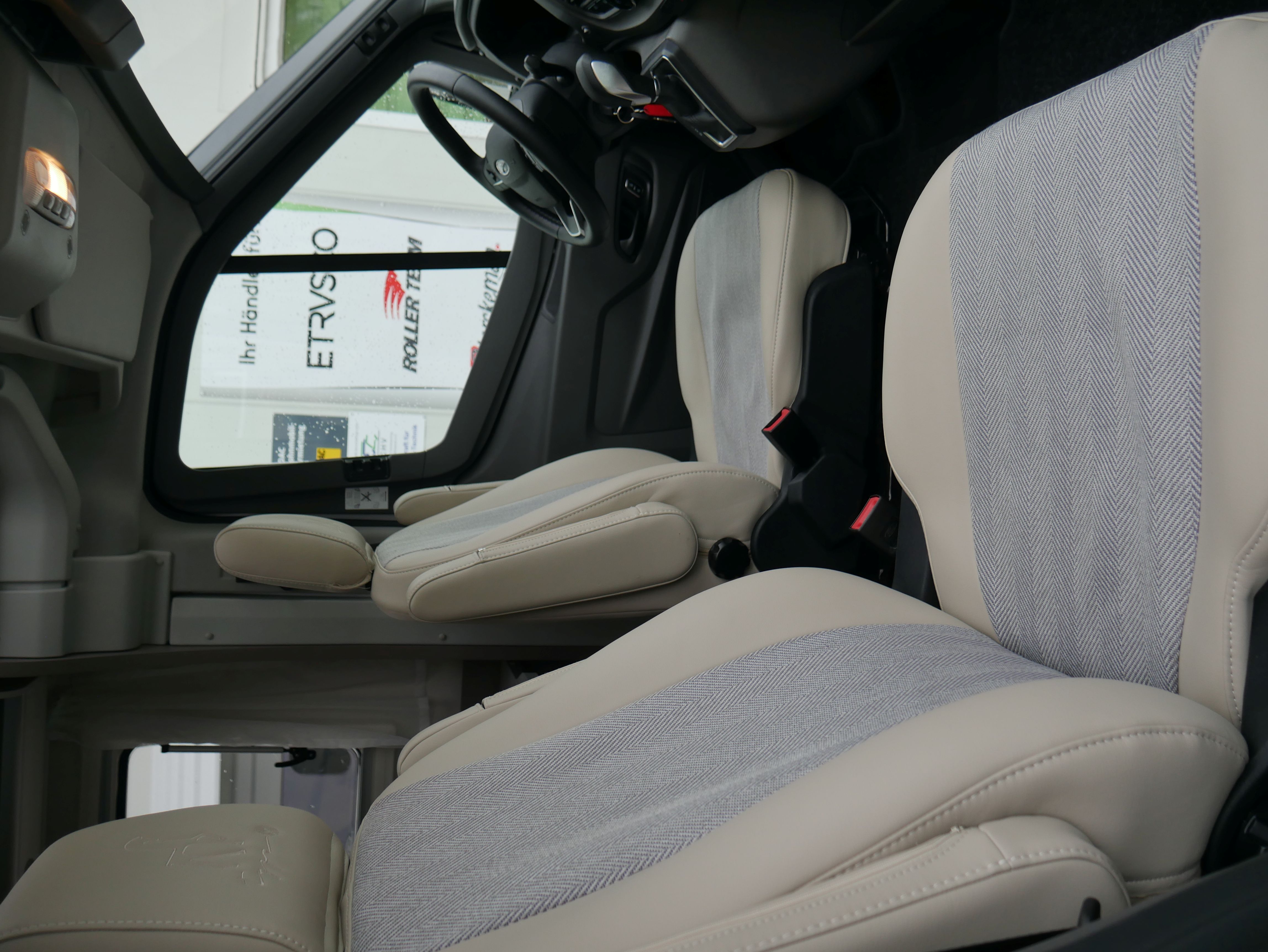 Wohnmobil-Verkauf: Wohnmobil Etrusco T 7.3 SF Automatik Complete Selection Gebrauchtfahrzeug sofort verfügbar