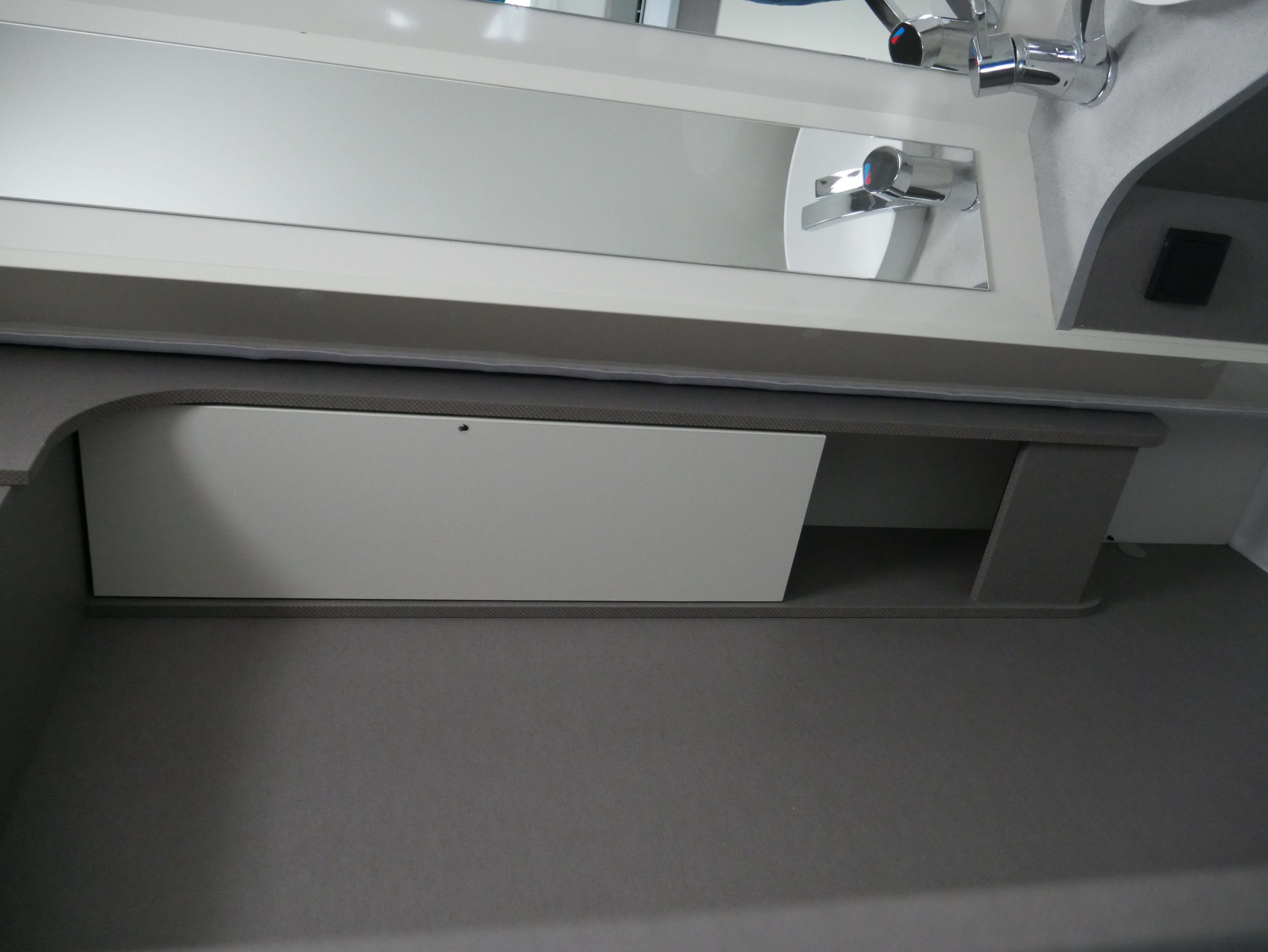 Wohnmobil-Verkauf: Wohnmobil ETRUSCO T 6.9 SB Base mit Hubbett, Automatik, M+S Reifen Alpine, Gebrauchtfahrzeug sofort verfügbar