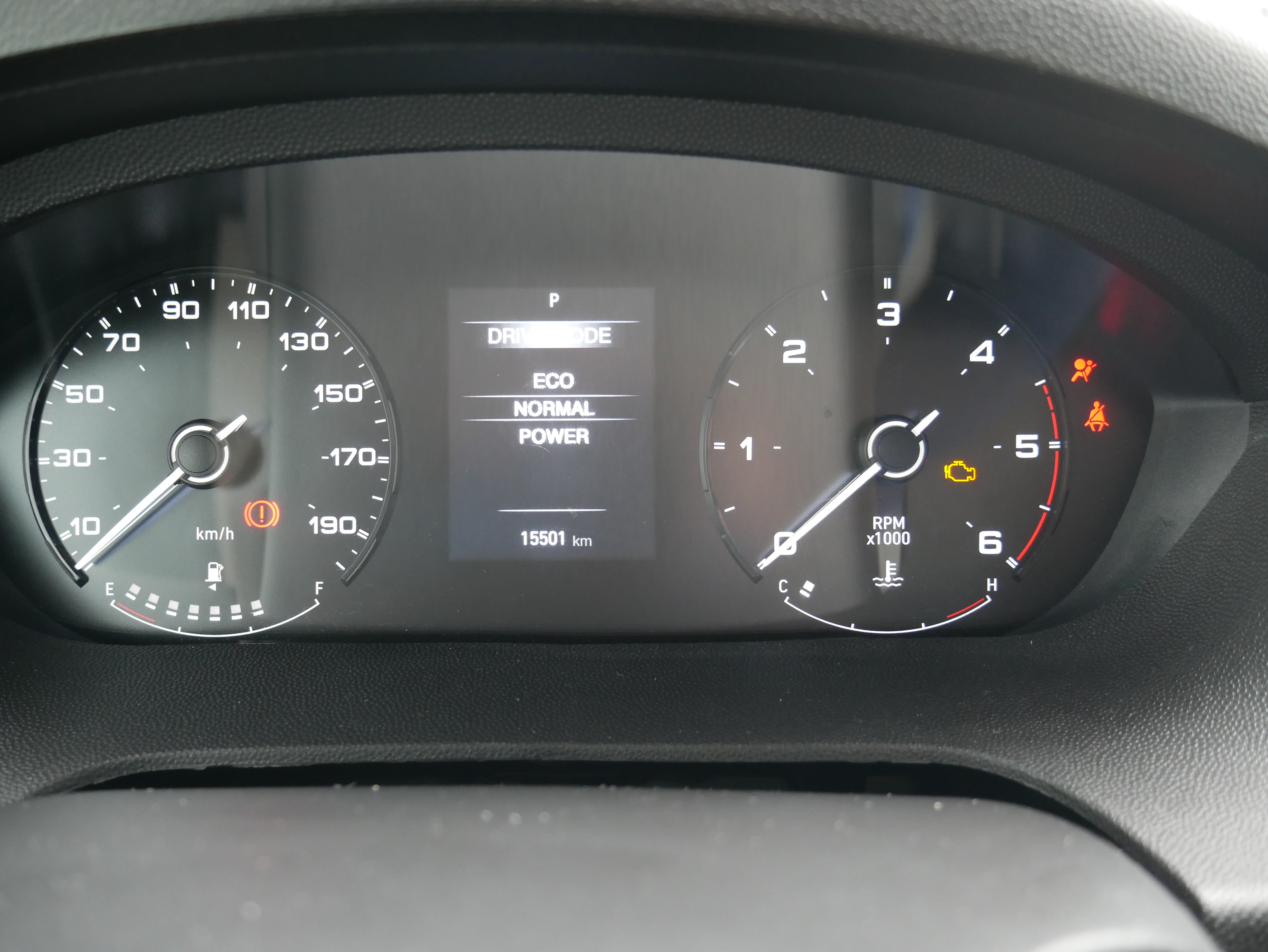 Wohnmobil-Verkauf: Wohnmobil ETRUSCO T 6.9 SB Base mit Hubbett, Automatik, M+S Reifen Alpine, Gebrauchtfahrzeug sofort verfügbar