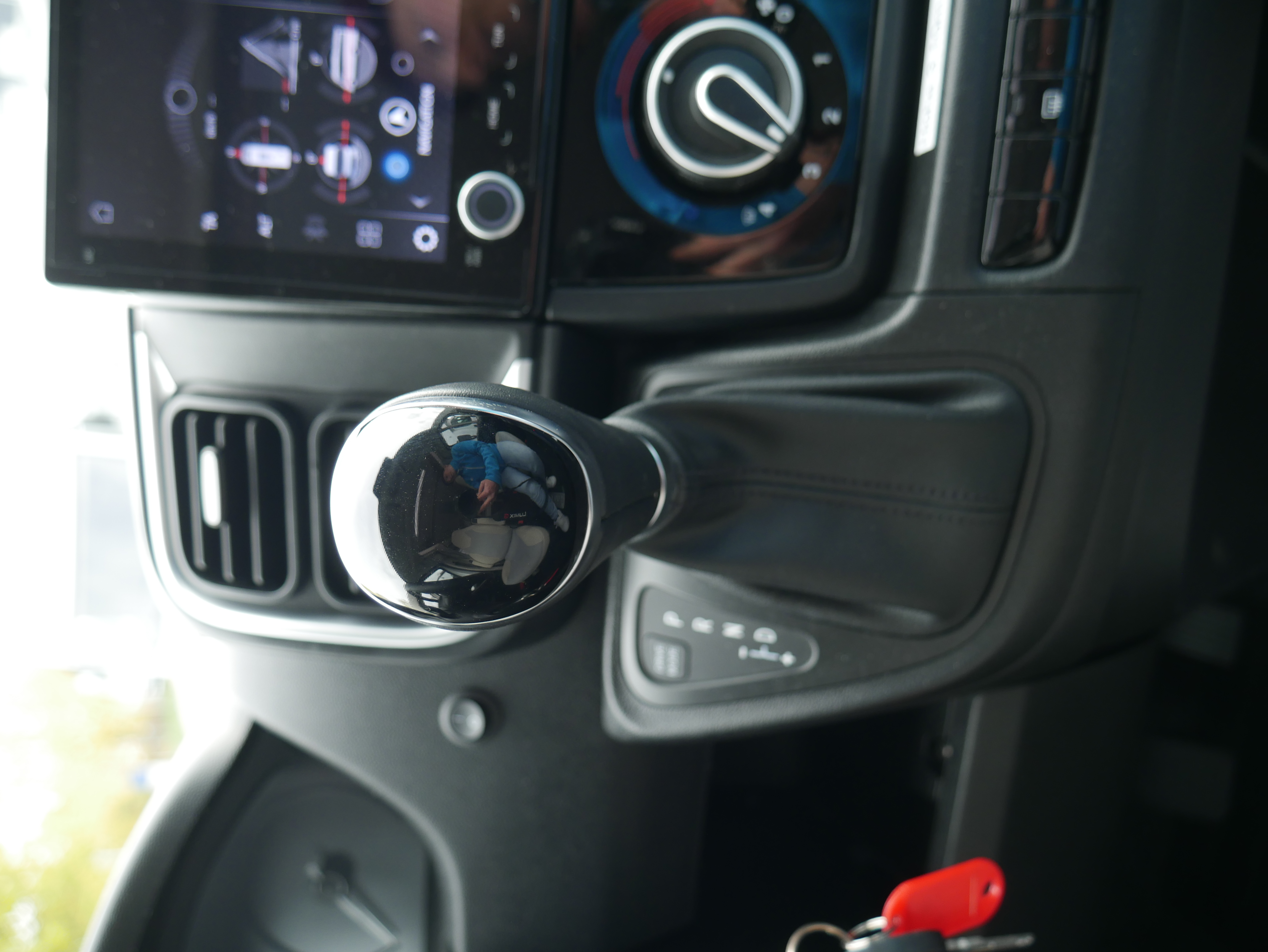 Wohnmobil-Verkauf: Wohnmobil Etrusco T 7400 QBC -Queensbett- Automatik 180 PS, Hubbett, M+S Reifen Alpine, Gebrauchtfahrzeug sofort verfügbar