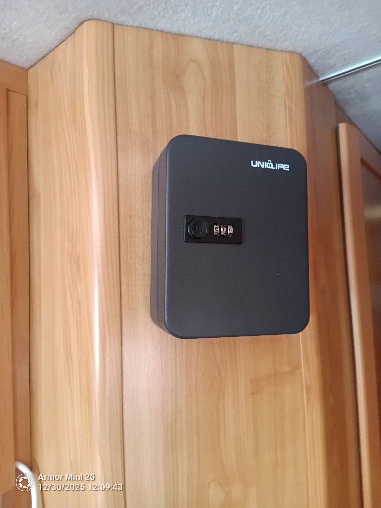 Wohnmobil-Verkauf: Hymer E700